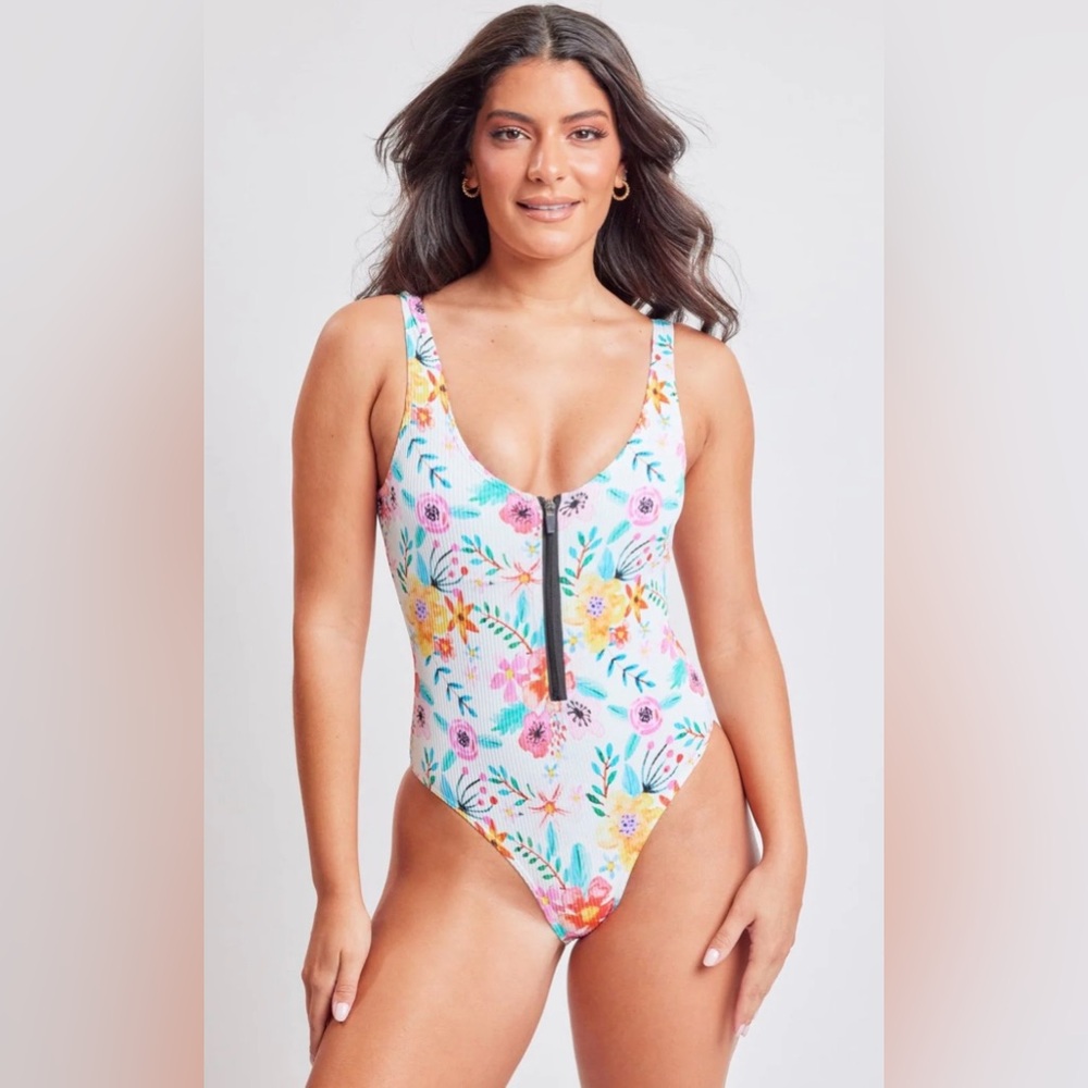 NWOT YMI Rays N’ Waves Zip Up Floral One Piece Swimsuit M Ribbed Bathing Suit